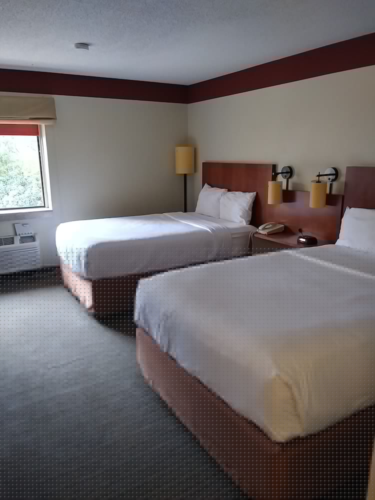 Travelodge by Wyndham Columbus State University - photo 10