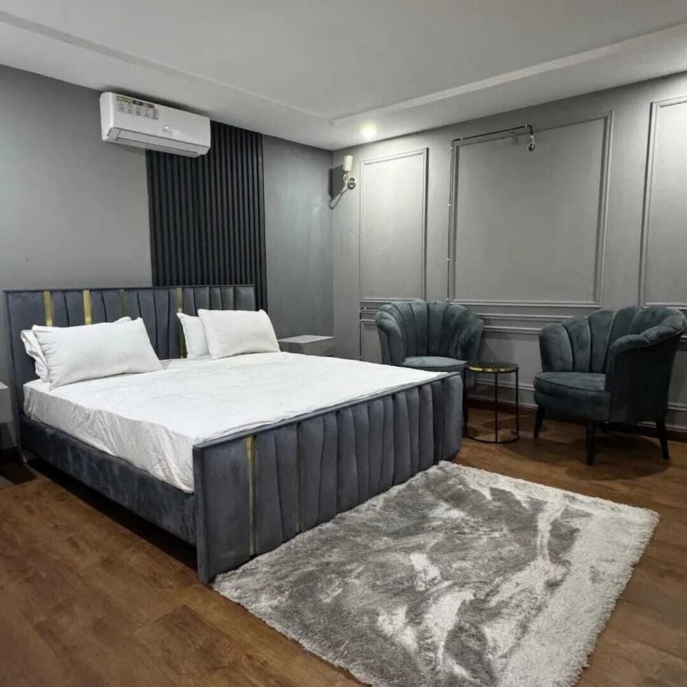 Frnish Flat - carbon neutral hotel in Islamabad