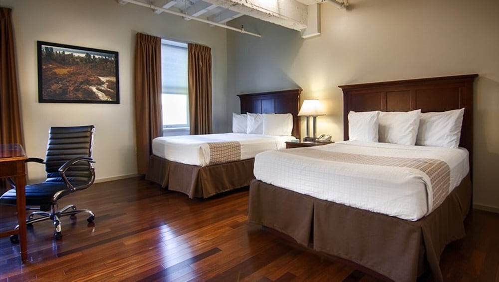 Grand Eastonian Hotel & Suites - photo 11