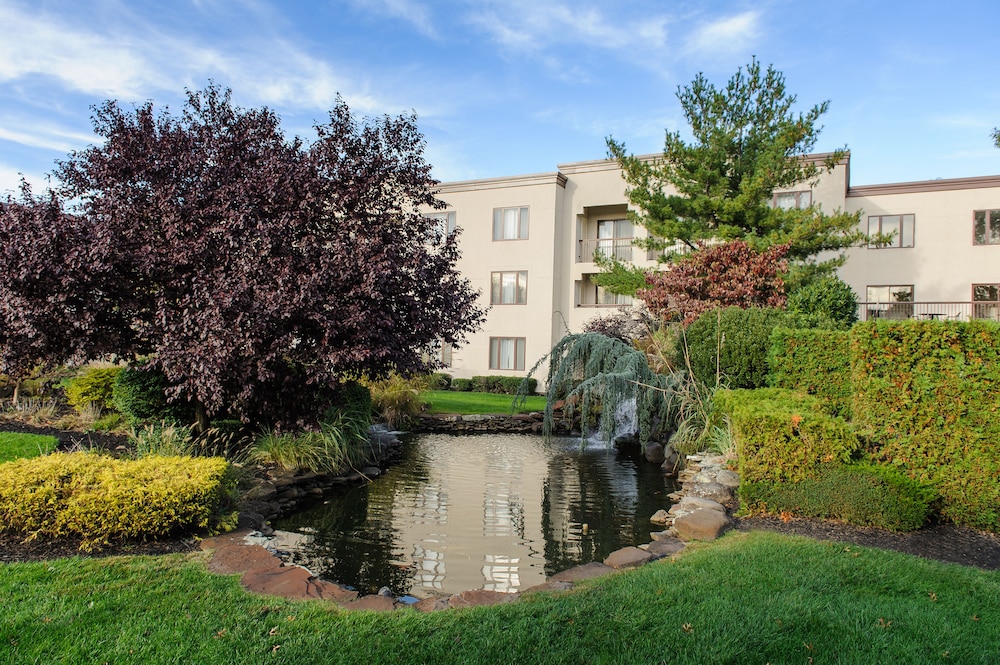 DoubleTree Suites by Hilton Hotel Mt. Laurel - photo 59