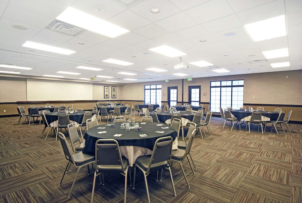Homewood Suites by Hilton Denver Int'l Airport - photo 40