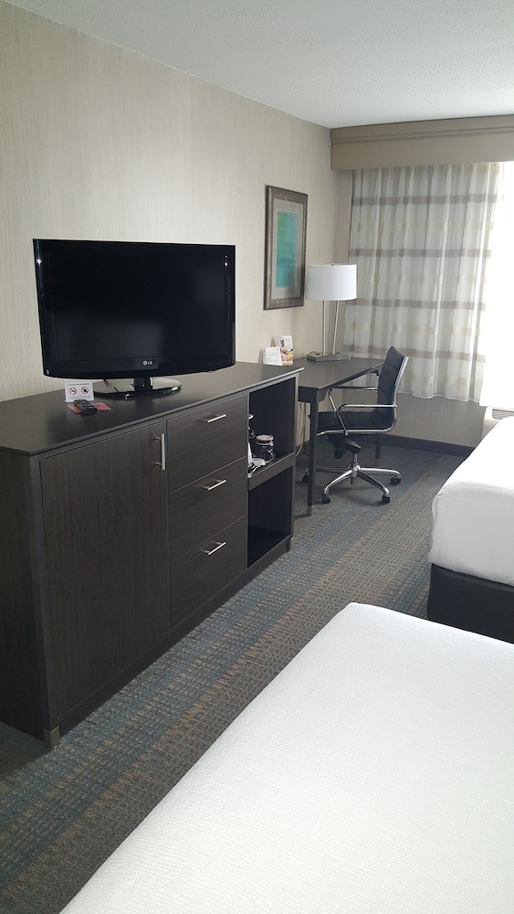 Holiday Inn Columbus Dwtn Capitol Square by IHG - photo 9