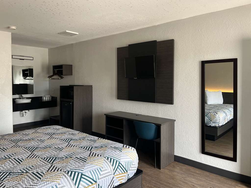 Motel6 Seguin TX - photo 7