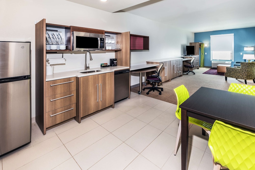 Home2 Suites by Hilton Weatherford - photo 22