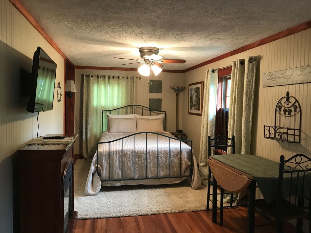 Hocking Hills Inn - photo 8