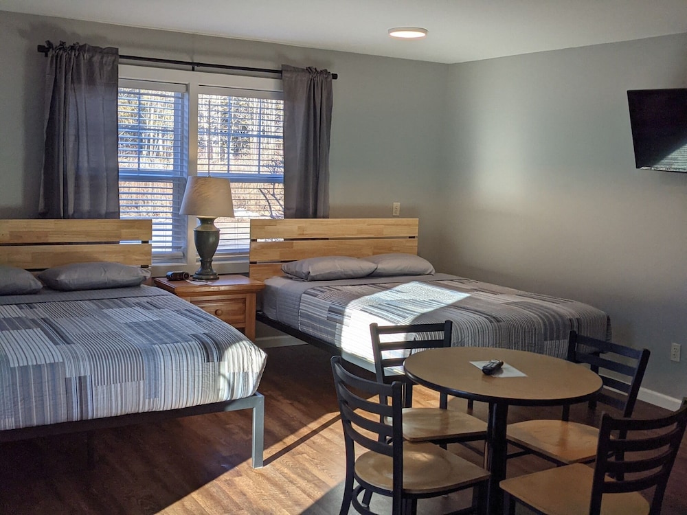 Beach Harbor Resort - photo 13