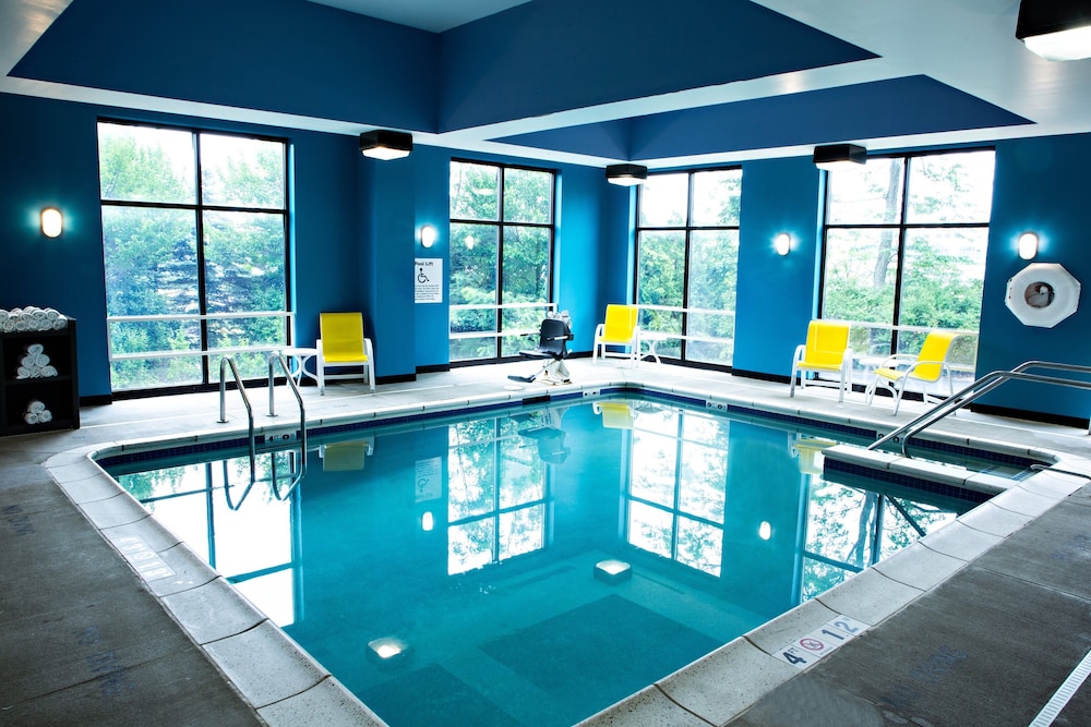 Holiday Inn Express Hotel & Suites Harrisburg West by IHG - photo 16