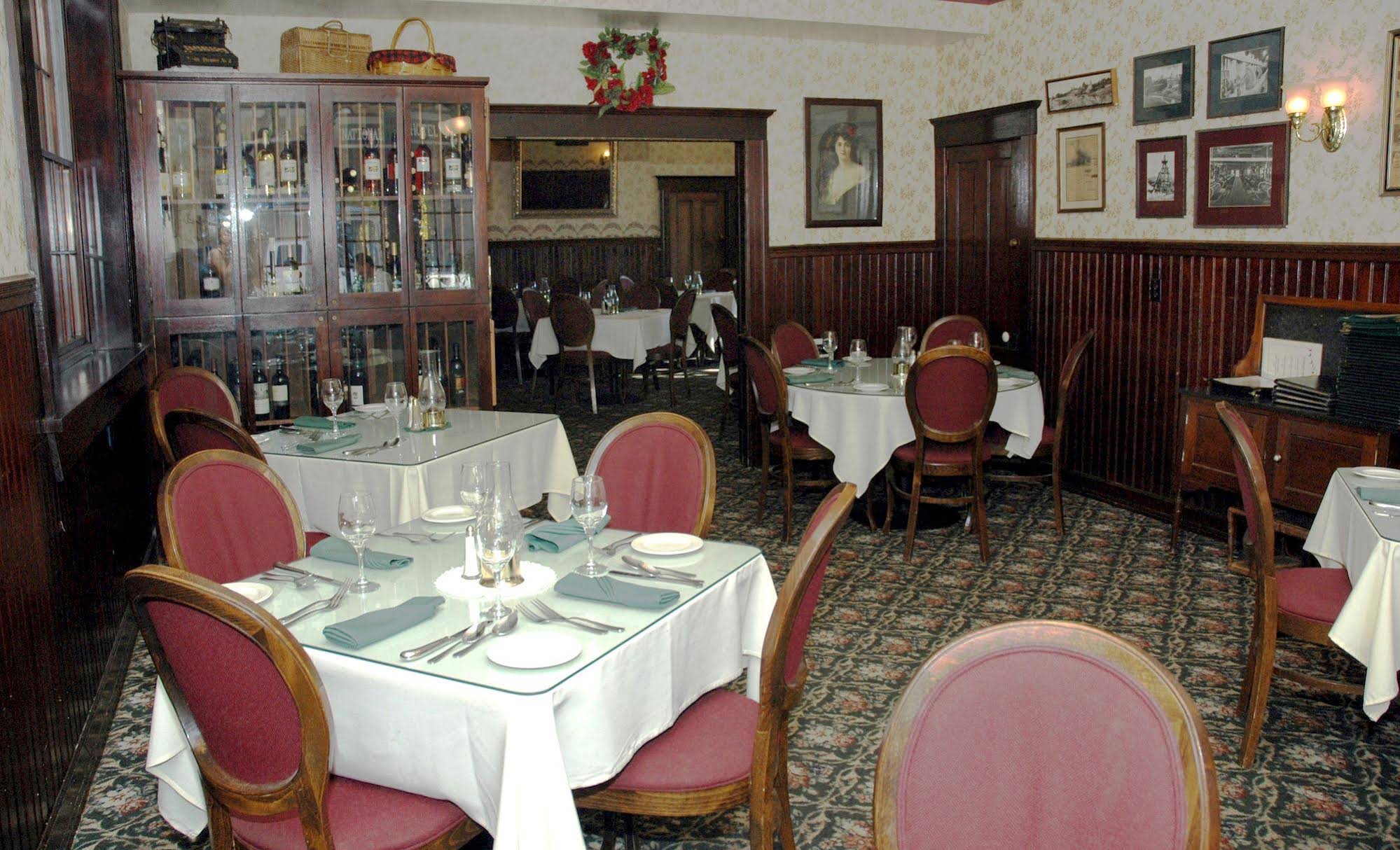 Historic National Hotel & Restaurant - photo 6