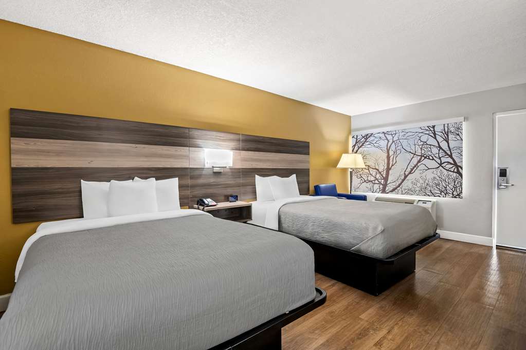 Quality Inn near Blue Spring - photo 15