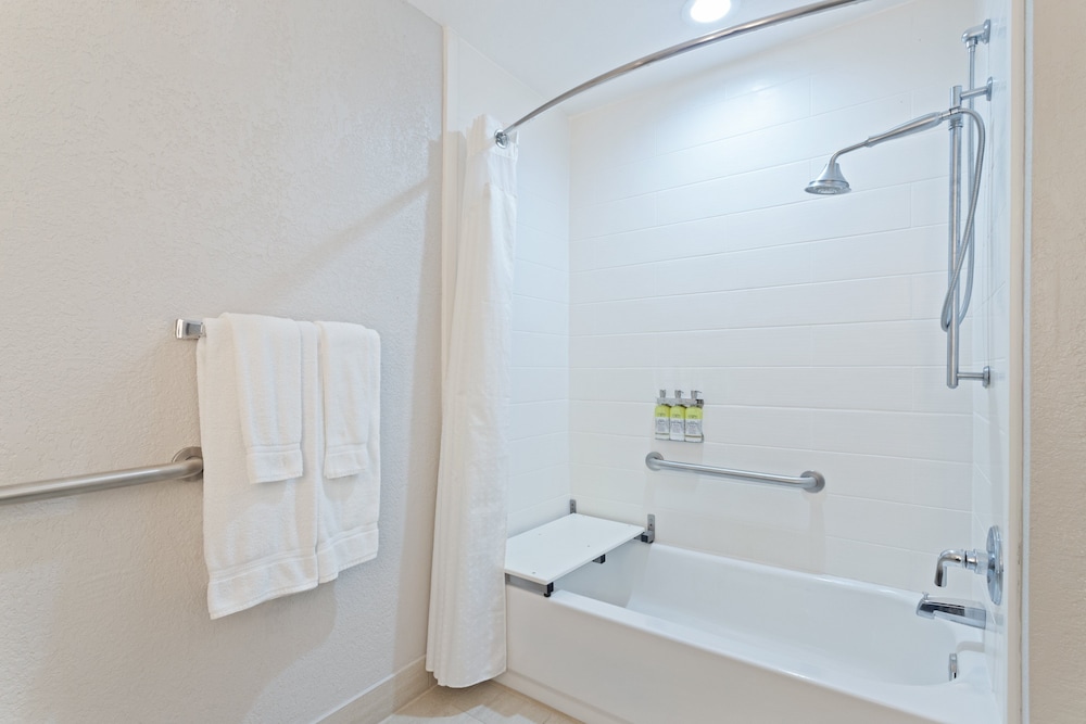 Holiday Inn Express & Suites Lake Placid by IHG - photo 38