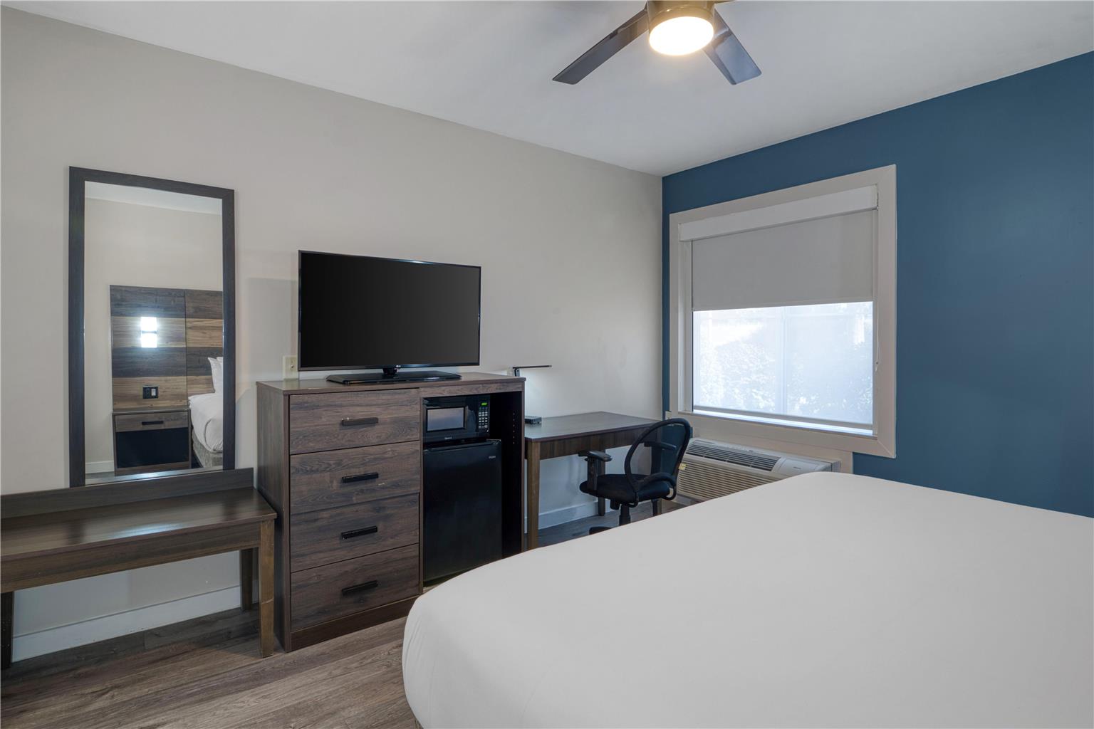 hom hotel suites Trademark Collection by Wyndham - photo 7