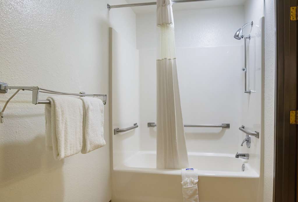 Motel 6 Waterloo IA Crossroads Mall Cedar Falls - photo 28