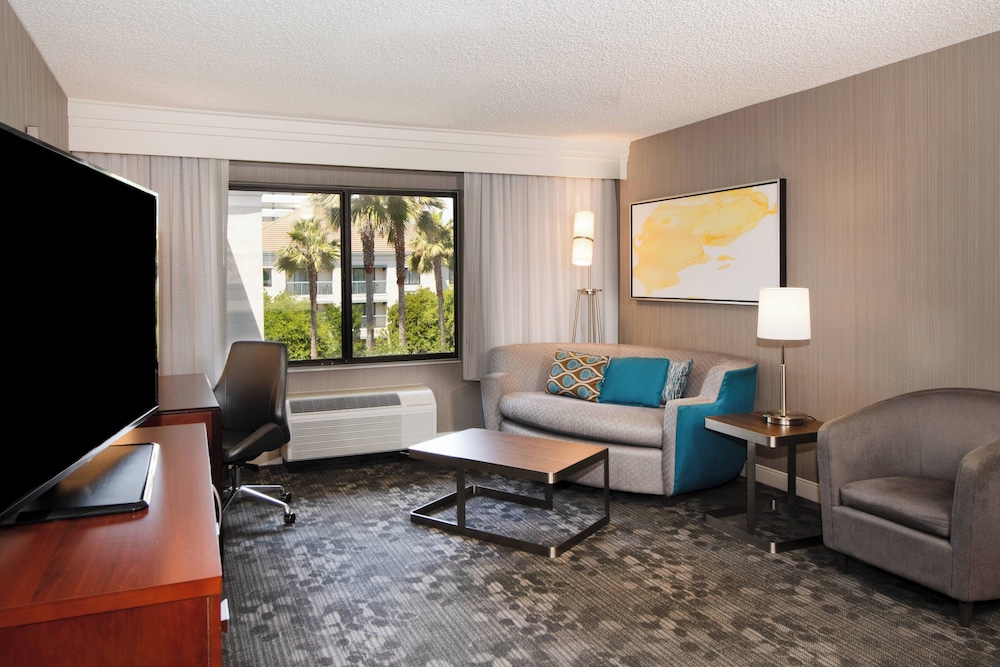 Courtyard by Marriott Oakland Airport - photo 29