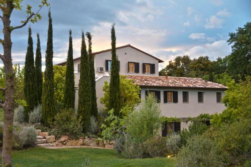 New Stylish Villa with Swimming Pool in Capalbio — 4-Star Luxury Hotel in Capalbio, Italy