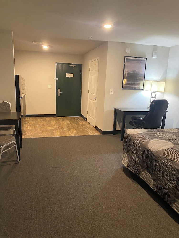 WoodSpring Suites Atlanta Airport - photo 7