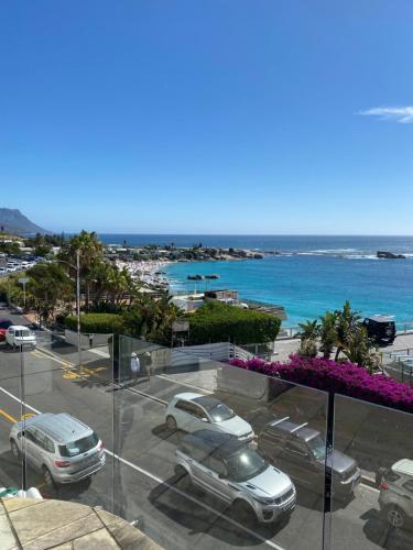 Beach Vibes Clifton