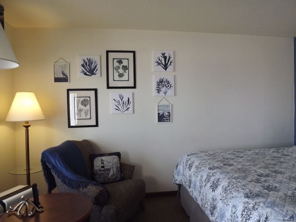 Crest Country Inn - photo 65