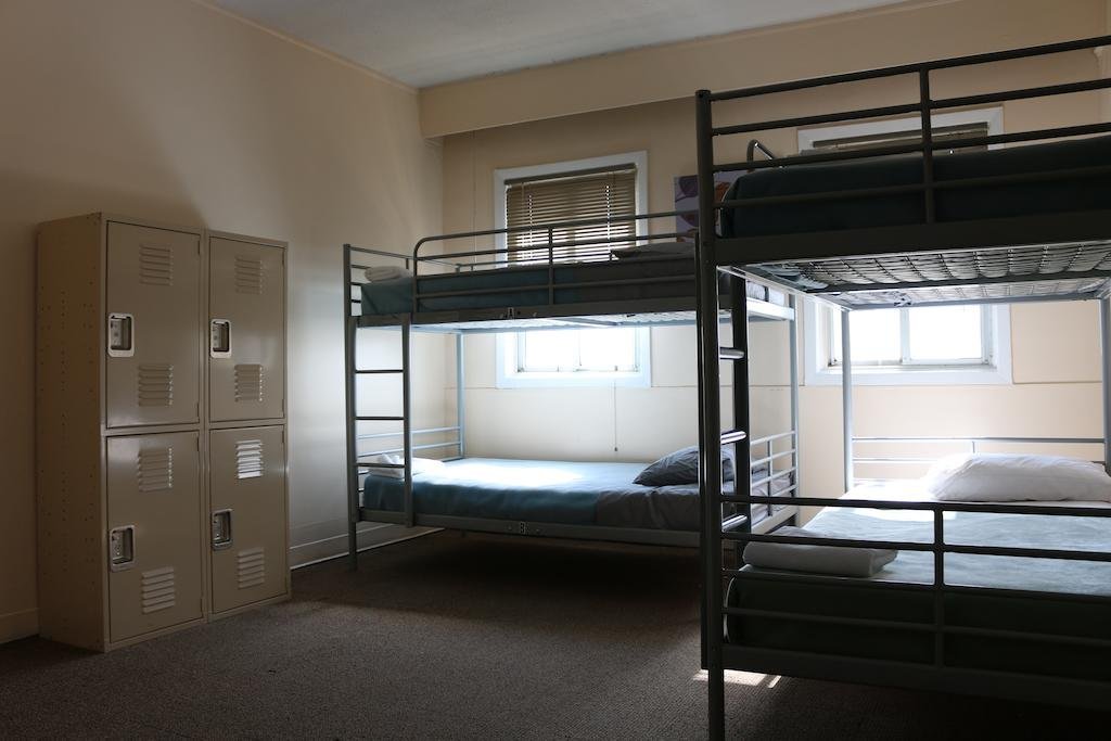 Westway Hotel & Hostel - photo 12