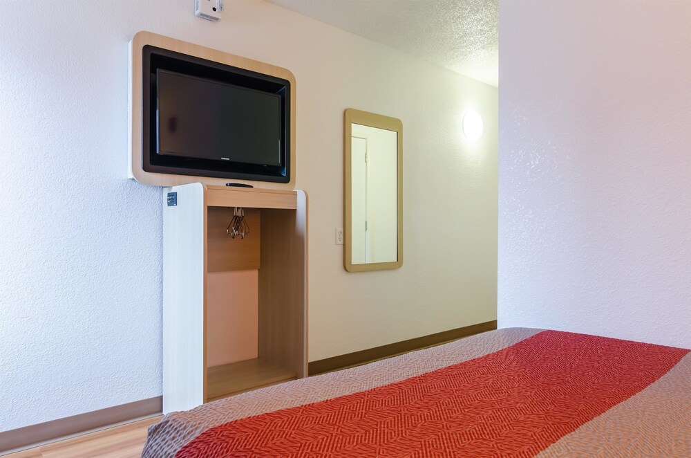 Motel6 North Platte NE East - photo 15