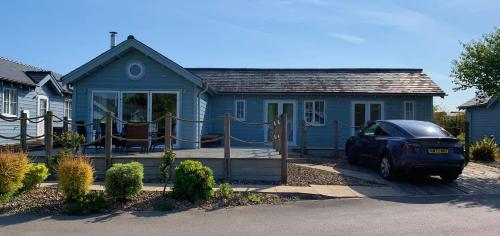 Blue Bay The Bay 2 bedrooms with ensuites parking bay 2 dogs welcome — 4-Star Luxury Hotel in Filey, United Kingdom