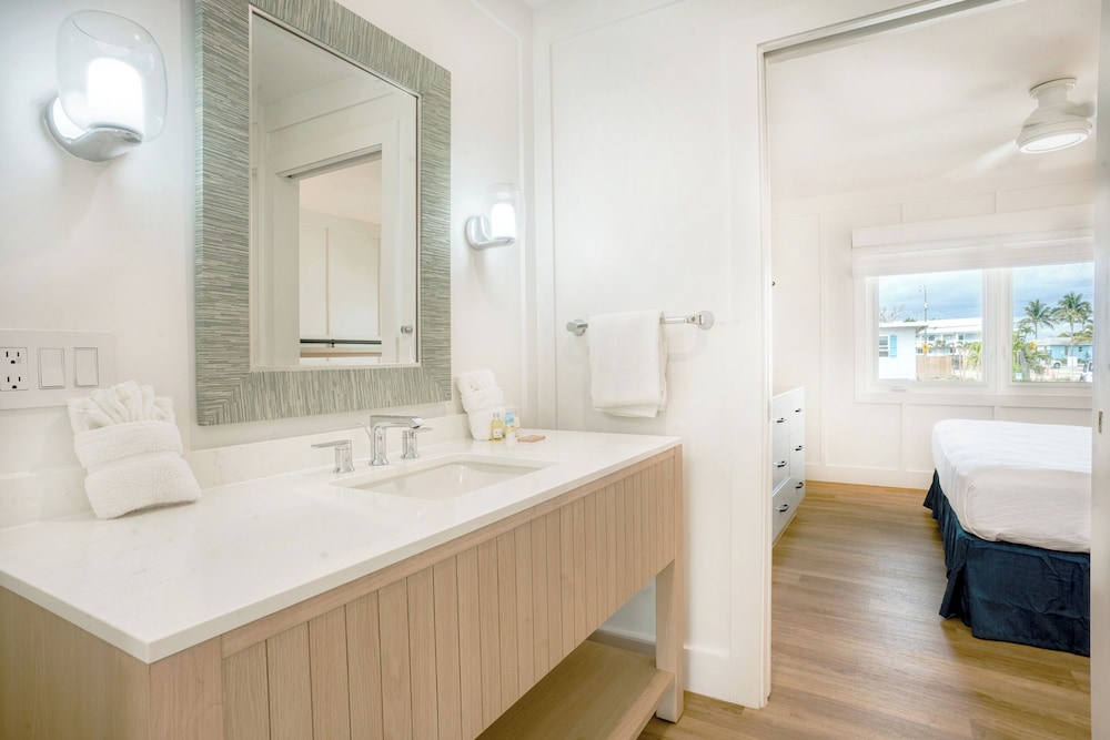 Lighthouse Resort Inn & Suites - photo 48