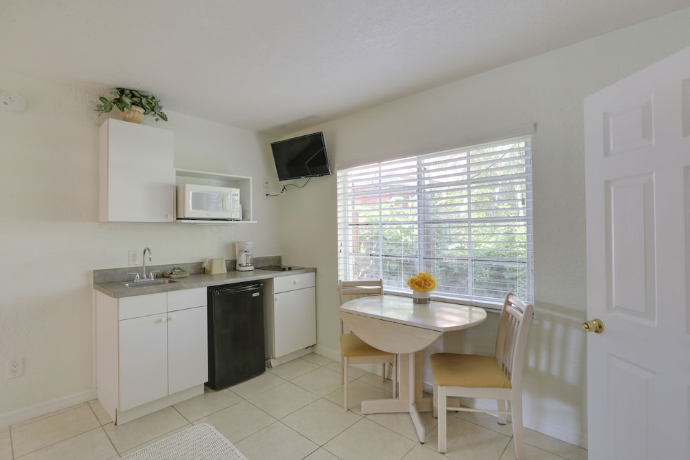 Blind Pass Resort Motel - photo 48