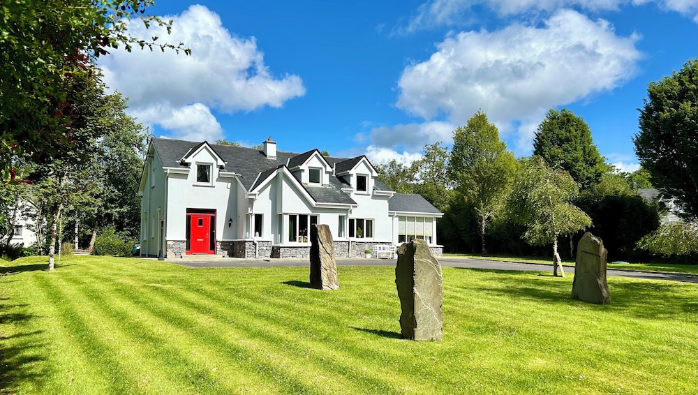 Kenmare Deer Park Lodge — 4-Star Luxury Hotel in Kenmare, Republic of Ireland
