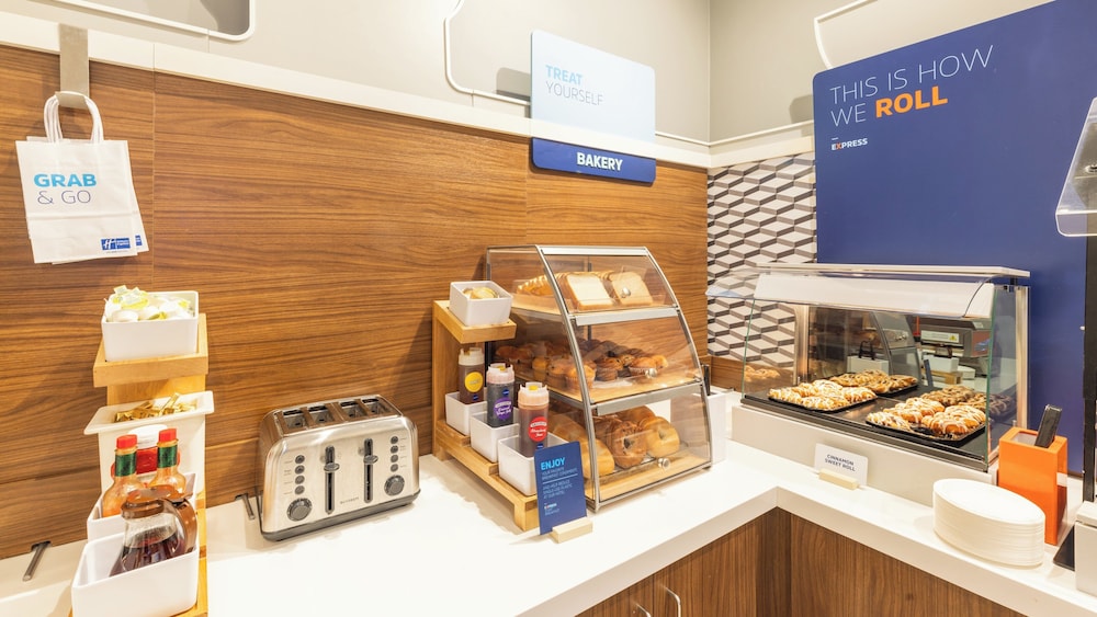 Holiday Inn Express Bellingham by IHG - photo 60