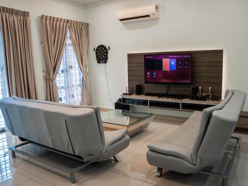 Seri Austin Landed GameHaus 16pax BBQ Mahjong by Our Stay in Johor Bahru, Malaysia