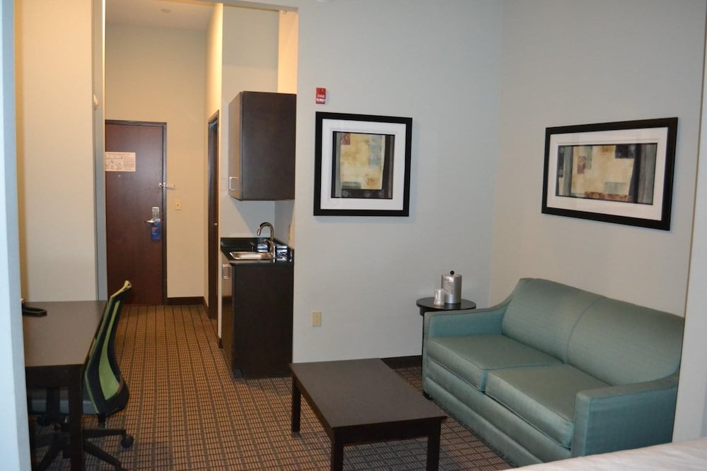 Holiday Inn Express Hotel & Suites Selinsgrove by IHG - photo 9