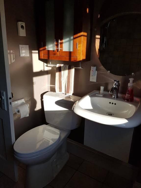 Small Town Bound B&B — Montague — photo 4