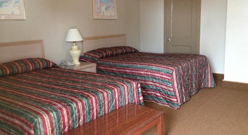 College Inn Motel - photo 2