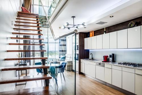 Belina Crystal Towers Presidential Penthouse