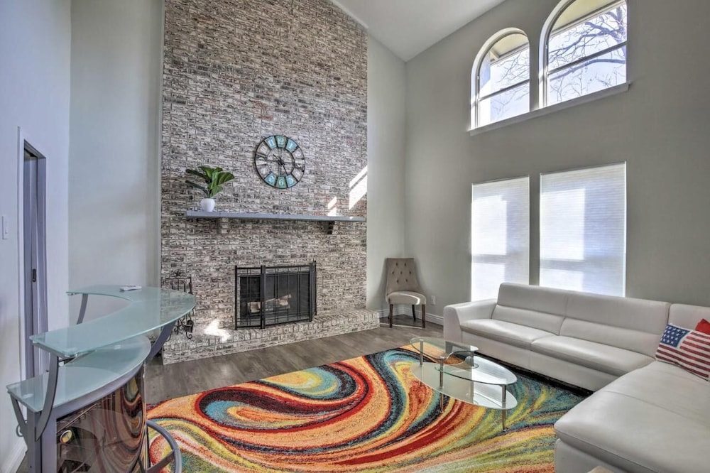 Texas Justin 7 in Stafford, United States