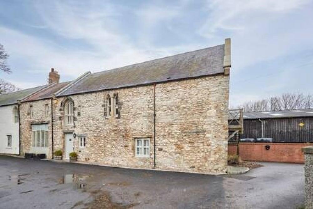 Host Stay The Hayloft in Peterlee, United Kingdom