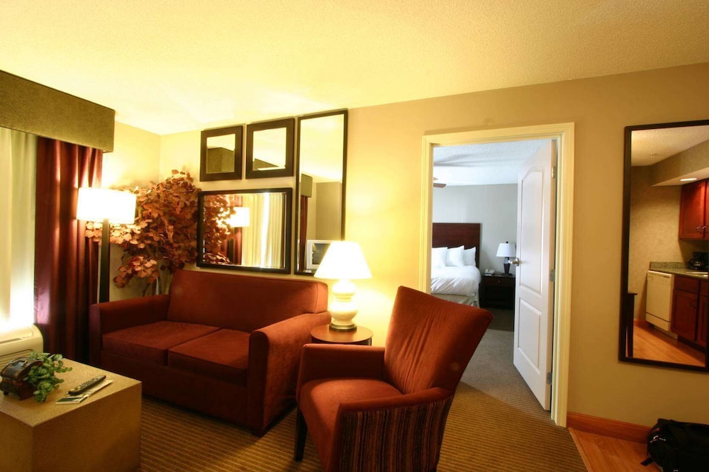 Homewood Suites by Hilton Bloomington - photo 25