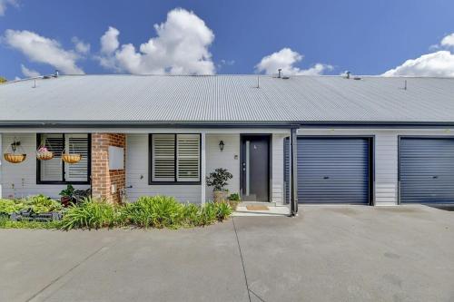 Warrendine Bliss Cosy Couples Retreat CBD — 4-Star Luxury Hotel in Orange, Australia