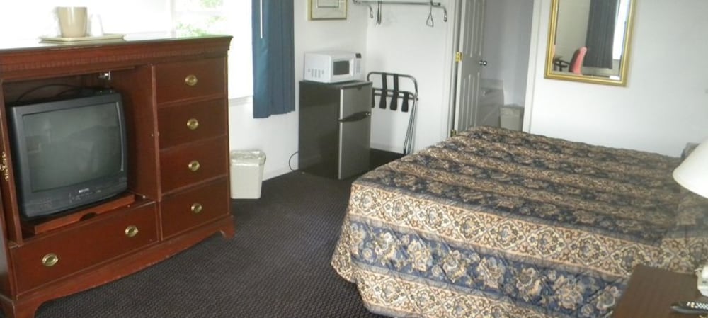 USA Inn and Suites Morgantown - photo 4