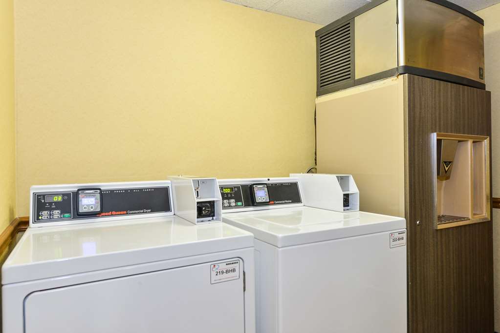 Best Western Plus Richmond Airport Hotel - photo 27