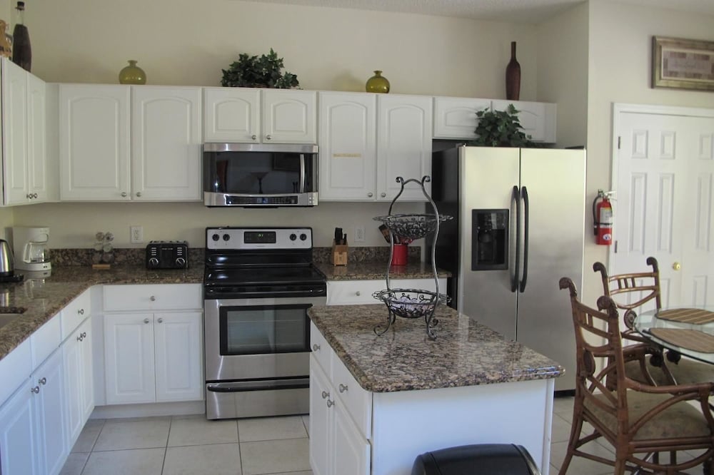 Emerald Island 6BR Pool GRoom LK51 in Citrus Ridge, United States