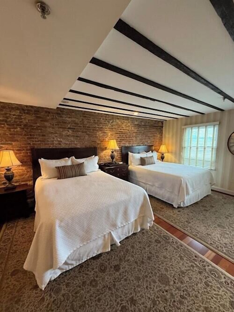 Penn's View Hotel - photo 37
