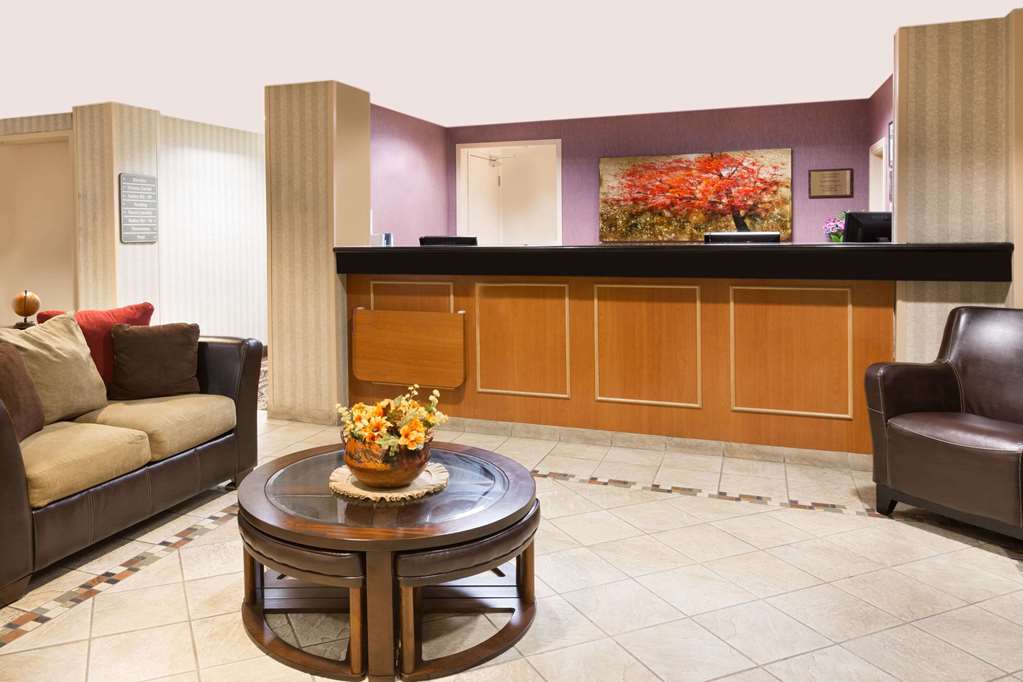 Hawthorn Suites by Wyndham Rancho Cordova Folsom - photo 2