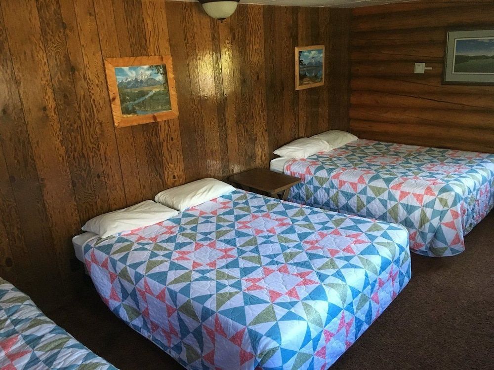 Branding Iron Inn - photo 14