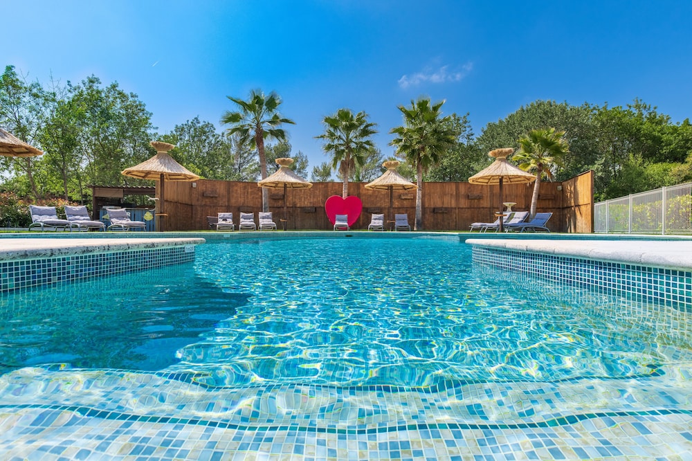 Les Bastides Saint Paul - carbon neutral hotel in Saint-Paul-De-Vence