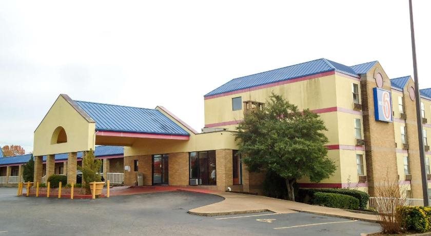 Motel 6 - last minute hotel in Memphis
