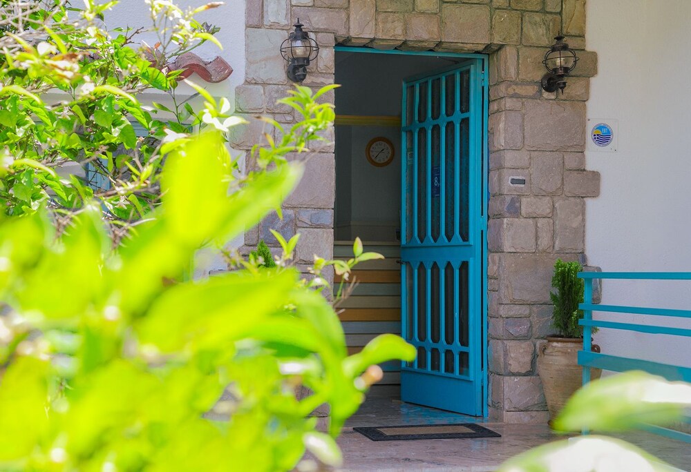 Alkyoni Hotel in Poros, Greece