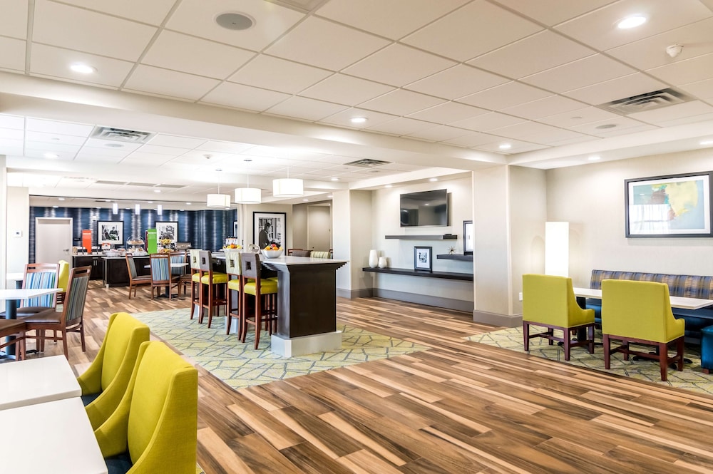 Hampton Inn Oklahoma City Northeast - photo 39