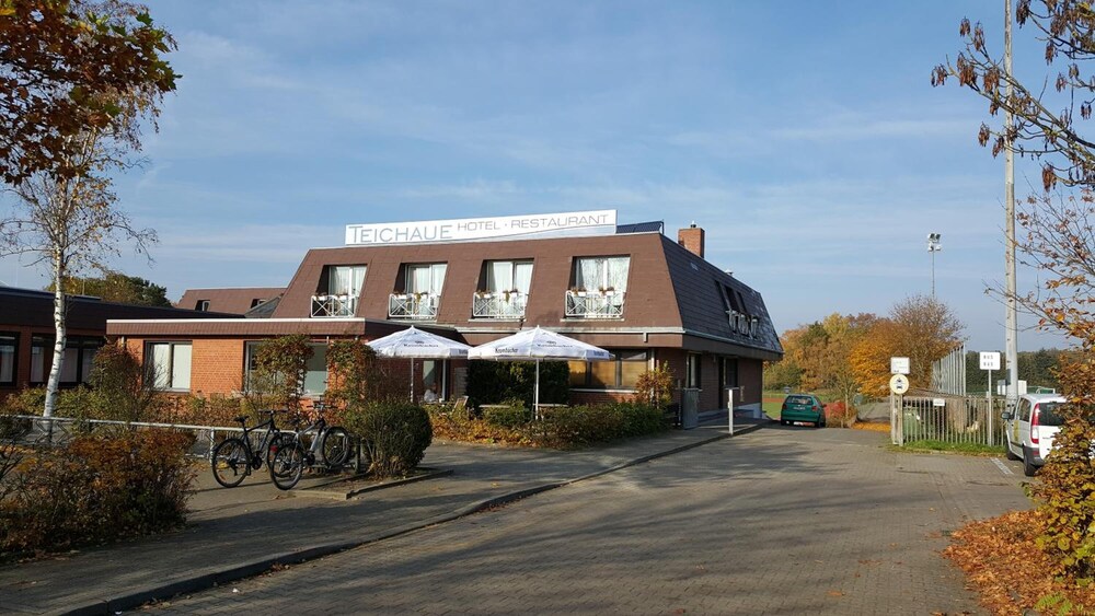 Hotel Restaurant Teichaue — hotel in Adendorf