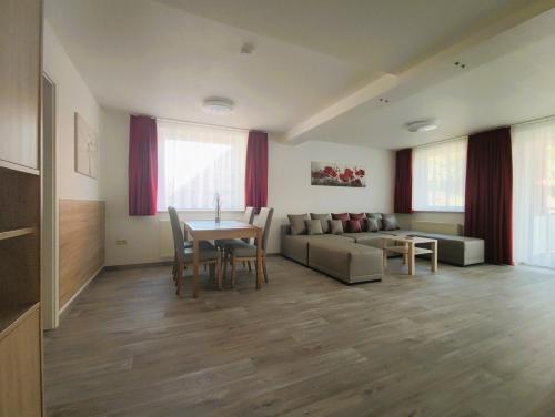 Ferienwohnungen MAXIMA — 4-Star Luxury Hotel in Bad Arolsen, Germany