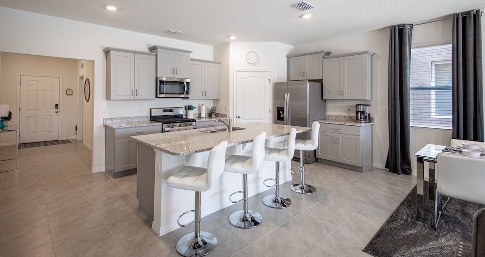 7547oml solterra Resort 6 Bedroom Home by RedAwning - photo 15